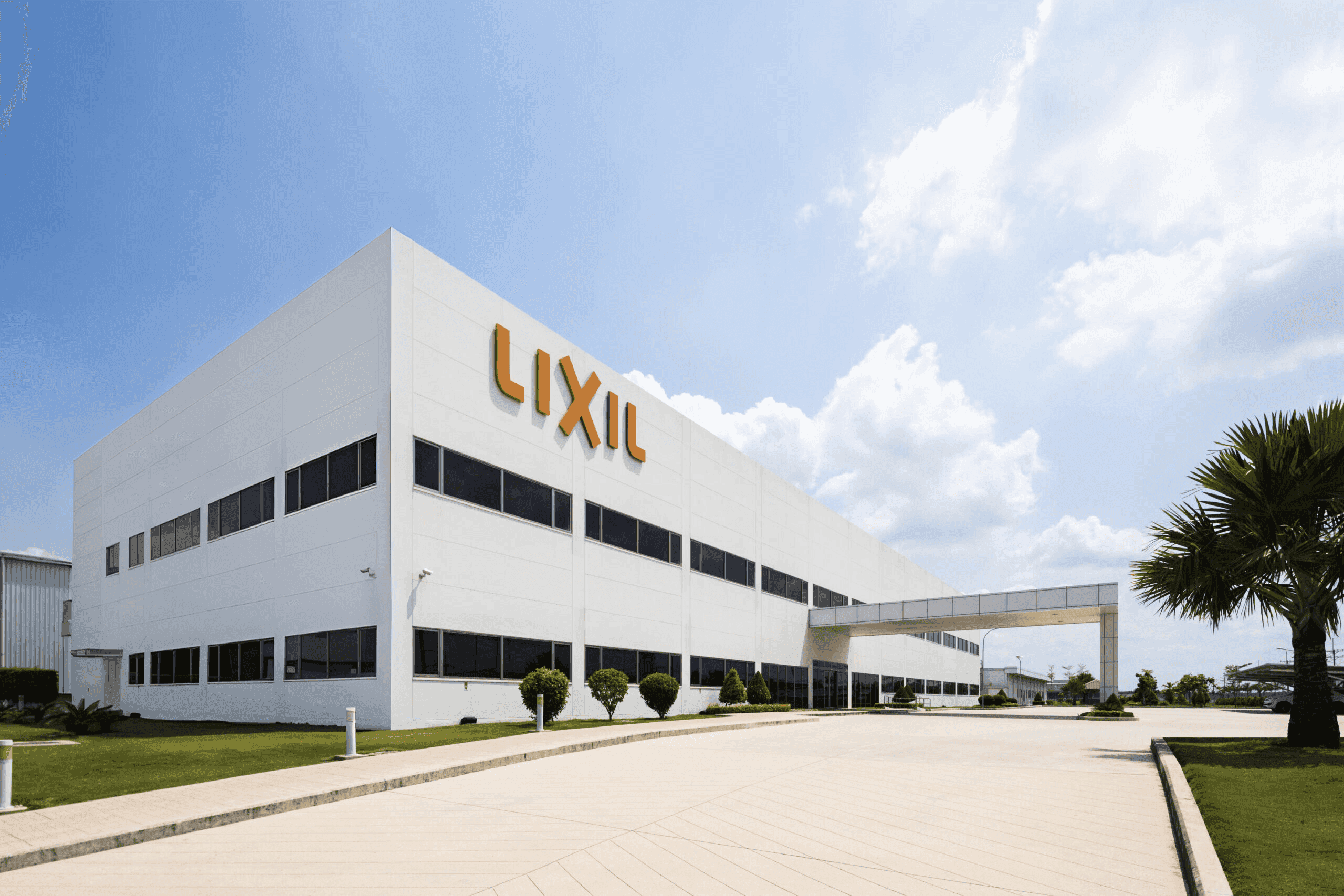 Nhà máy Lixil